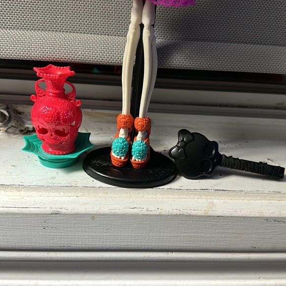 MONSTER HIGH SKELITA CALAVERAS - Picture 2 of 4